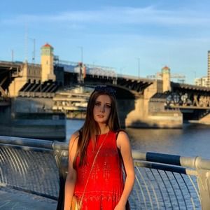 Meet your Posher, Jasmine